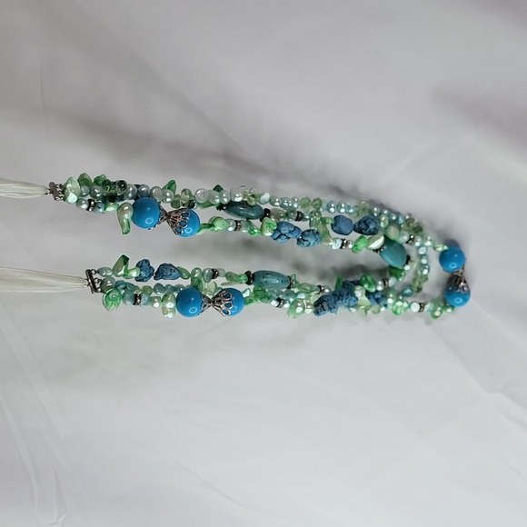 Turquoise Sea foam green stone necklace 18" 2004 heavy statement necklace - Picture 5 of 8